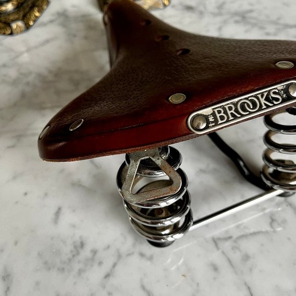 Brooks B67s Saddle in Honey Leather - Picture 5 of 11